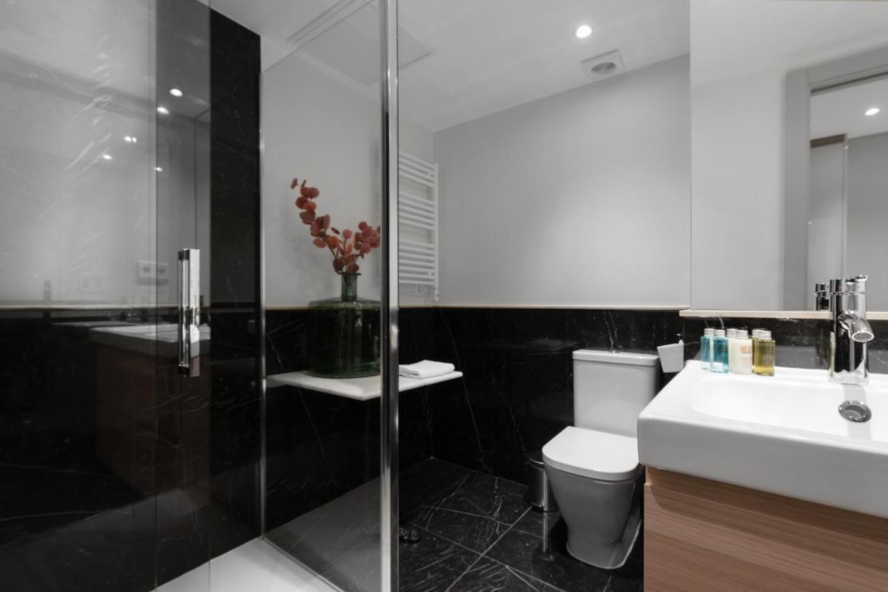 2 Bedrooms 1 Bathroom Furnished - Justicia - Executive Style - Mintystay Мадрид Екстер'єр фото