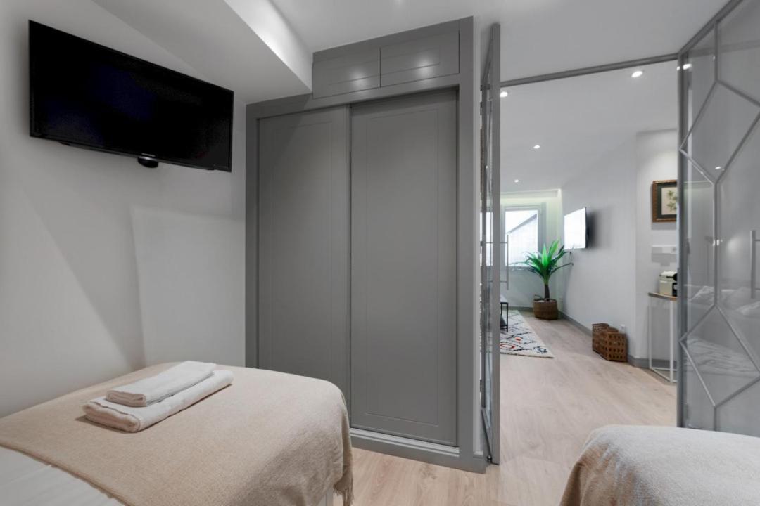 2 Bedrooms 1 Bathroom Furnished - Justicia - Executive Style - Mintystay Мадрид Екстер'єр фото