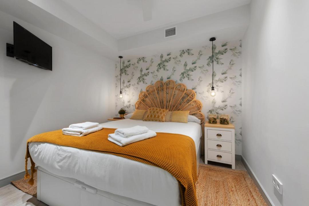 2 Bedrooms 1 Bathroom Furnished - Justicia - Executive Style - Mintystay Мадрид Екстер'єр фото