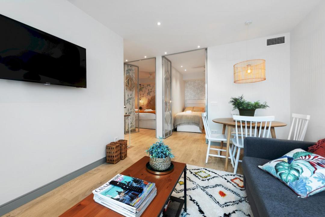 2 Bedrooms 1 Bathroom Furnished - Justicia - Executive Style - Mintystay Мадрид Екстер'єр фото